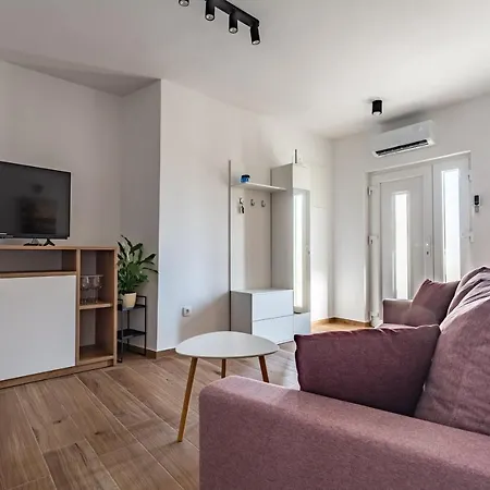 Appartamento Royal Place Nin