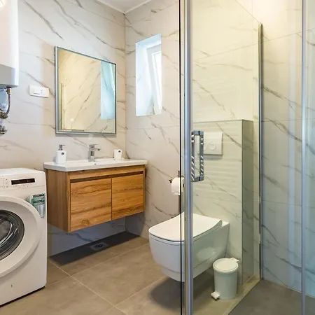 Royal Place Appartamento Nin