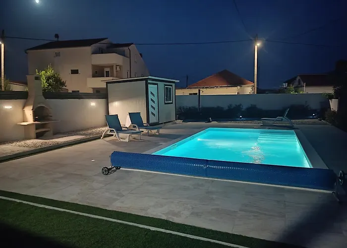 Royal Place דירה נין