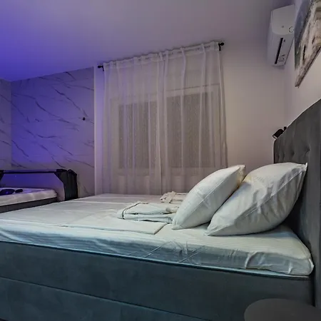 Apartment Royal Place